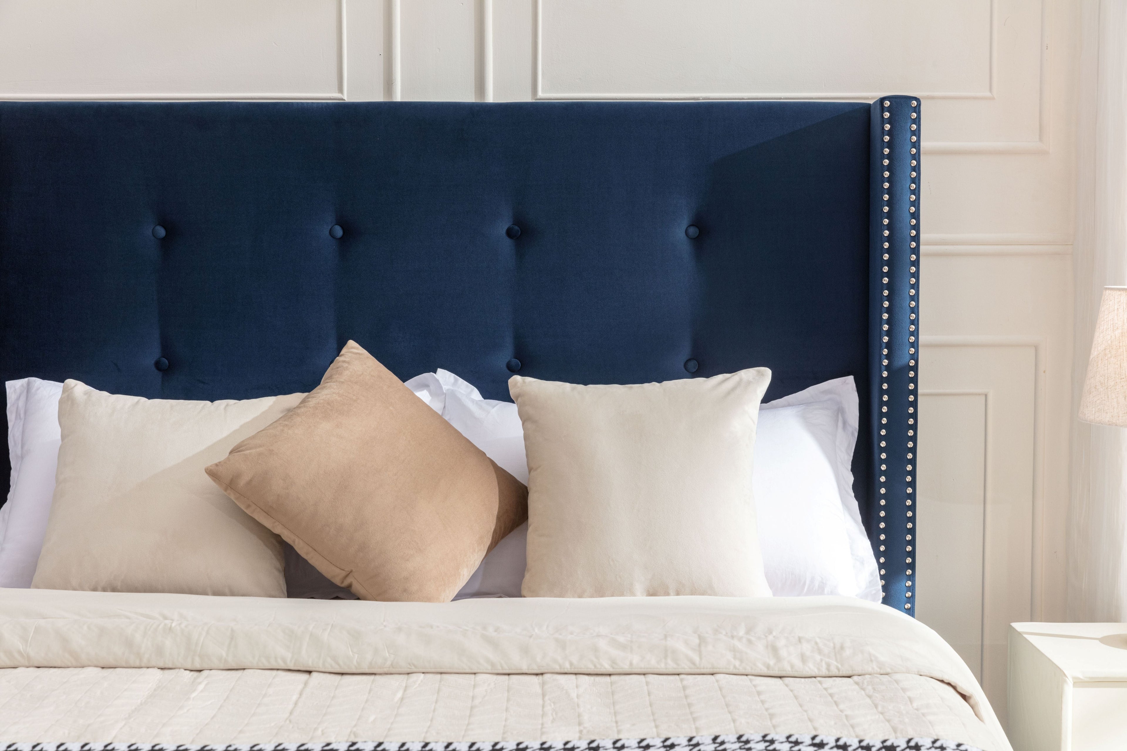 Peyton Upholstered Bed