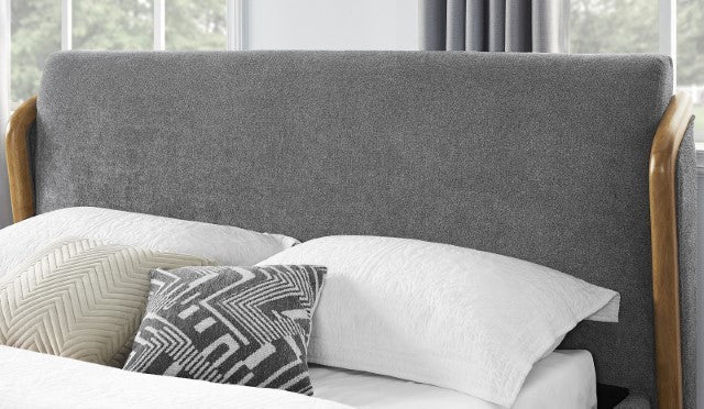 Ulllstein Queen Platform Bed