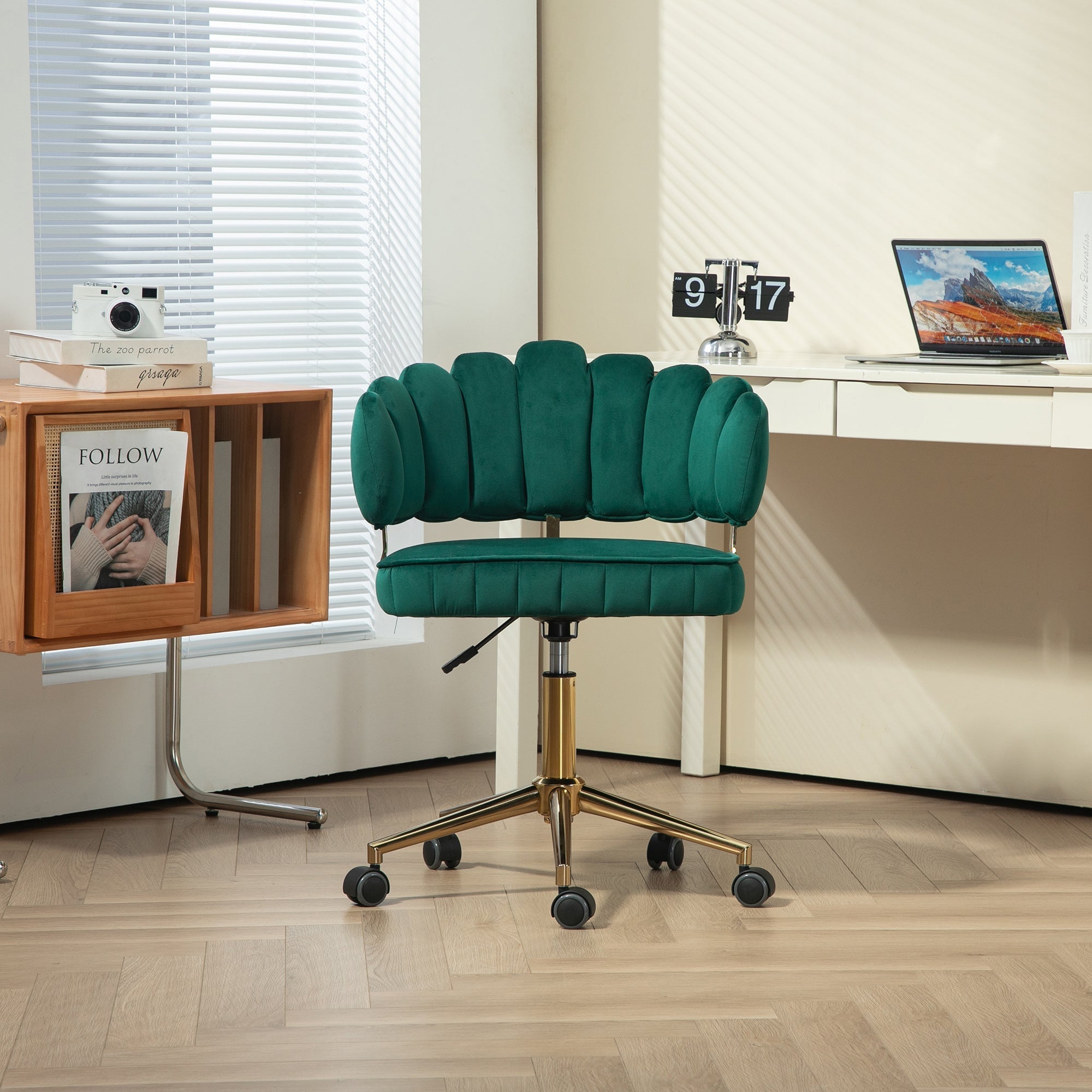 Modern Velvet Home Office Desk Chair with Adjustable Height and Swivel Wheels