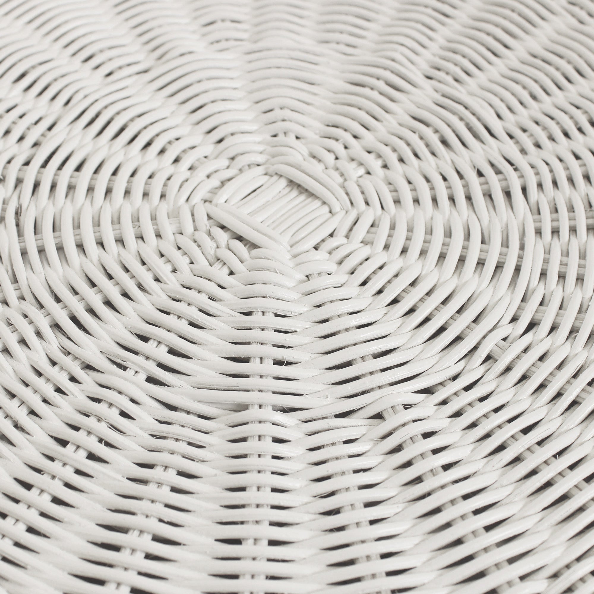 Mira Round Rattan Side Table With Scalloped Base