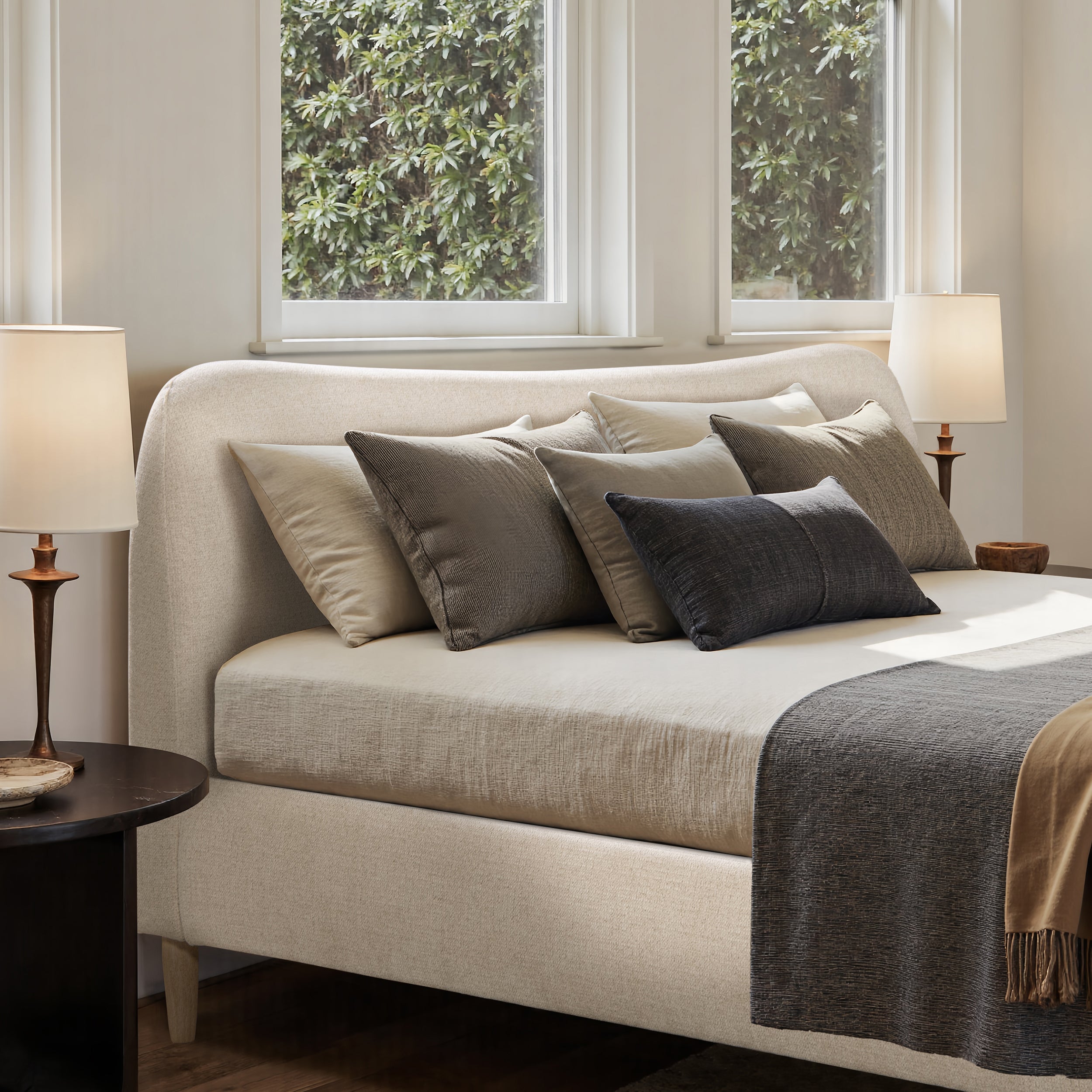 Roman Curved Headboard Upholstered Platform Bed