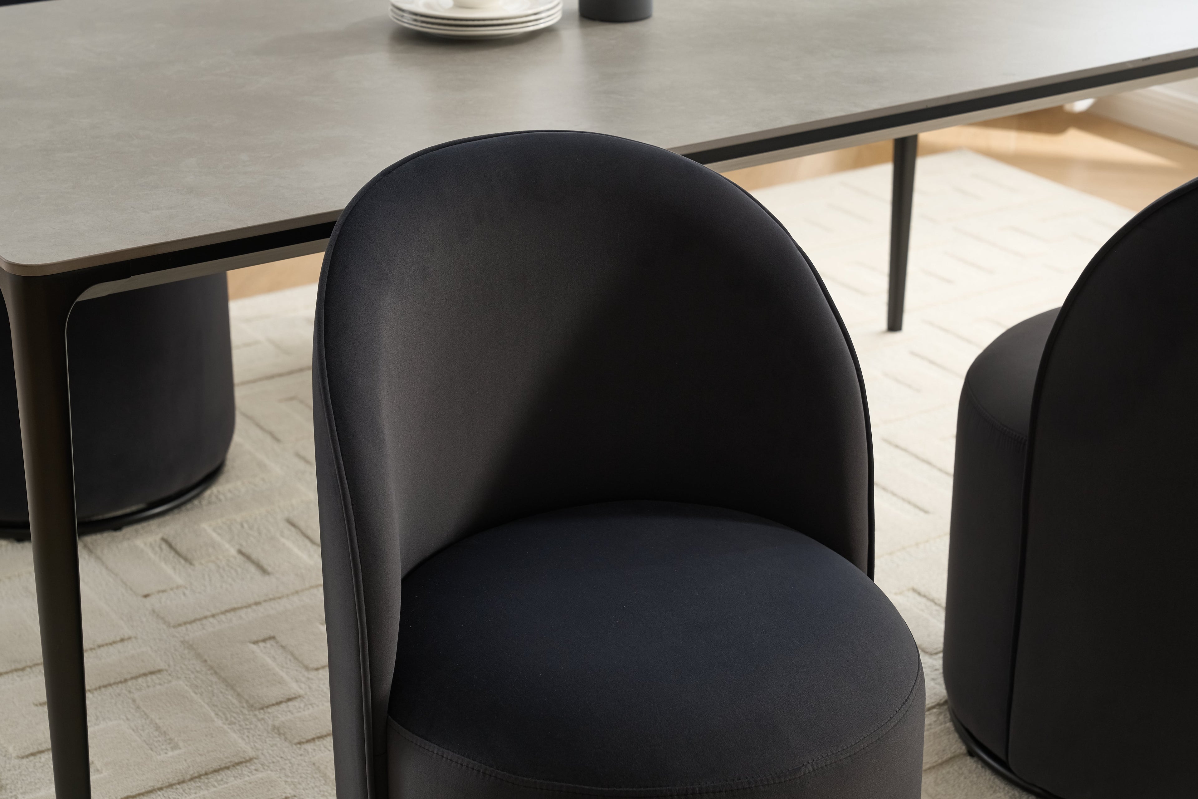 Ashcombe Mid Century Modern Round Velvet Dining Chair
