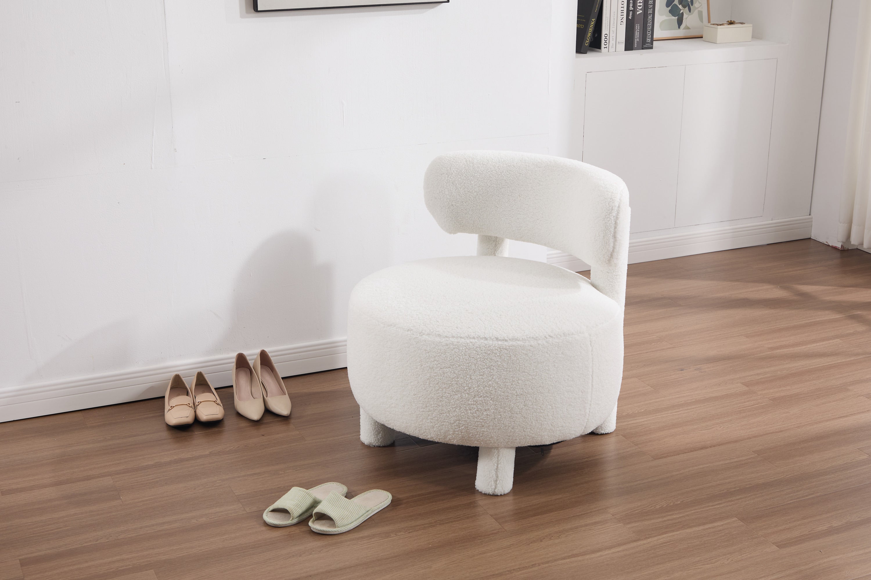 Armless Accent Chair with Curved Backrest and Solid Wooden Legs